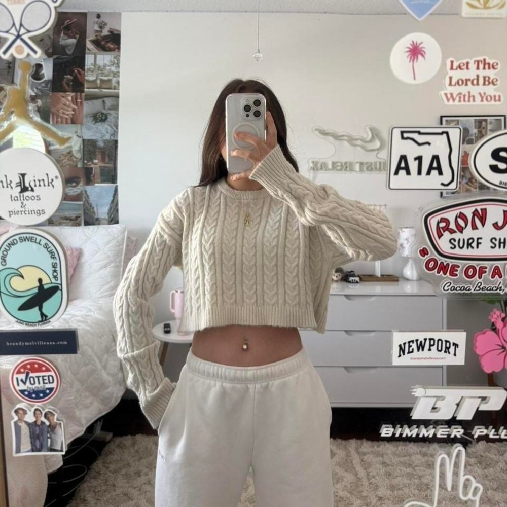 cream knitted sweater‎